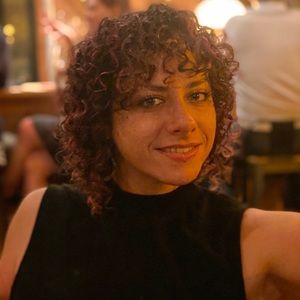 Meet your Posher, Monique